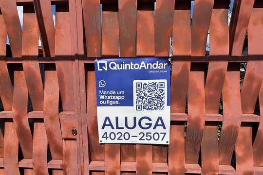 Fachada de casa para alugar com 2 quartos, 55m² em Parque Boturussu, São Paulo