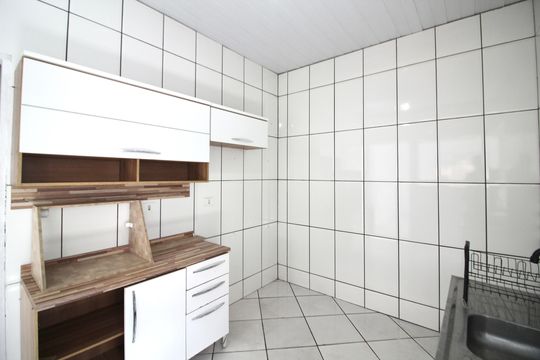 Cozinha de casa para alugar com 2 quartos, 55m² em Parque Boturussu, São Paulo