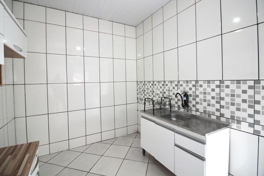 Cozinha de casa para alugar com 2 quartos, 55m² em Parque Boturussu, São Paulo