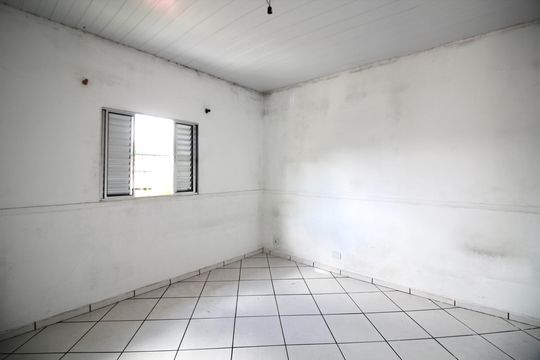 Quarto 1 de casa para alugar com 2 quartos, 55m² em Parque Boturussu, São Paulo
