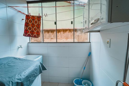 Área de serviço de casa de condomínio para alugar com 2 quartos, 67m² em Unamar, Cabo Frio