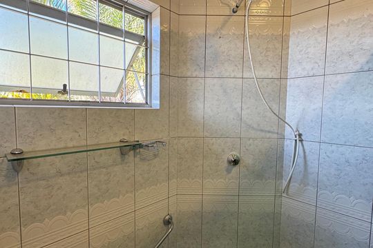 Casa para alugar com 4 quartos, 120m² em Colônia Agrícola Arniqueira, Brasília