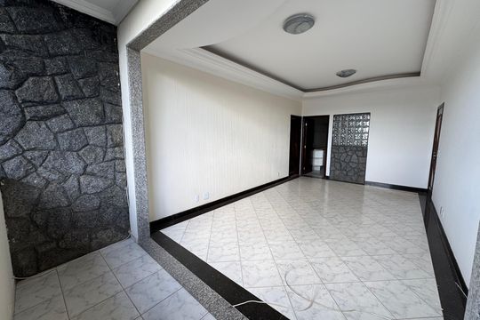 Casa para alugar com 4 quartos, 120m² em Colônia Agrícola Arniqueira, Brasília