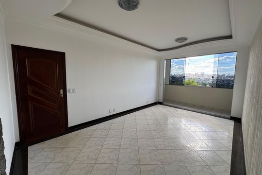 Sala de casa para alugar com 4 quartos, 120m² em Colônia Agrícola Arniqueira, Brasília
