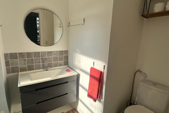 Banheiro da Suíte de apartamento para alugar com 1 quarto, 49m² em Itararé, São Vicente