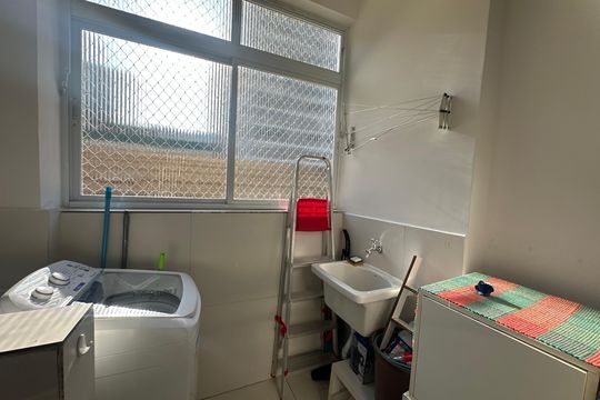 Cozinha e Área de Serviço de apartamento para alugar com 1 quarto, 49m² em Itararé, São Vicente
