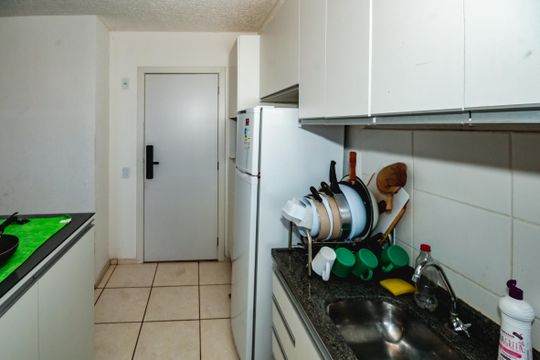 Cozinha e Área de Serviço de apartamento para alugar com 2 quartos, 50m² em Mantiqueira, Belo Horizonte