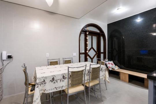 Copa de casa à venda com 6 quartos, 432m² em Jardim São Pedro, Porto Alegre