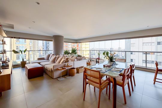 Apartamento à venda com 3 quartos, 144m² em Sumarezinho, São Paulo