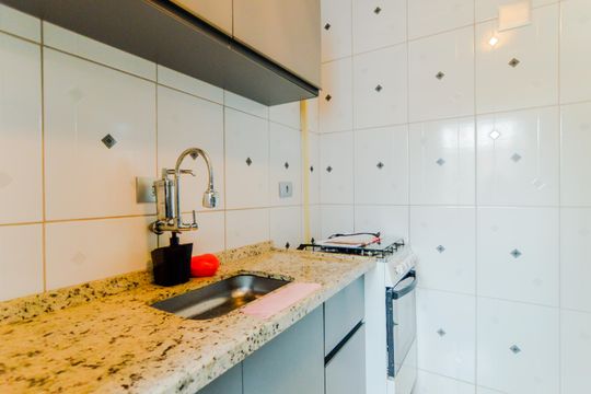 Cozinha de apartamento à venda com 2 quartos, 50m² em Taboão, Guarulhos