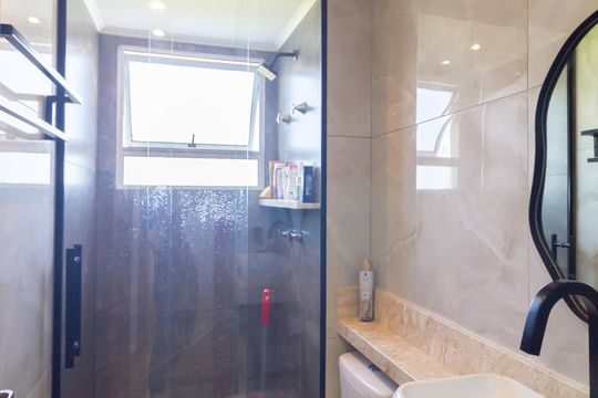 Banheiro de apartamento à venda com 2 quartos, 43m² em Colônia (zona Leste), São Paulo