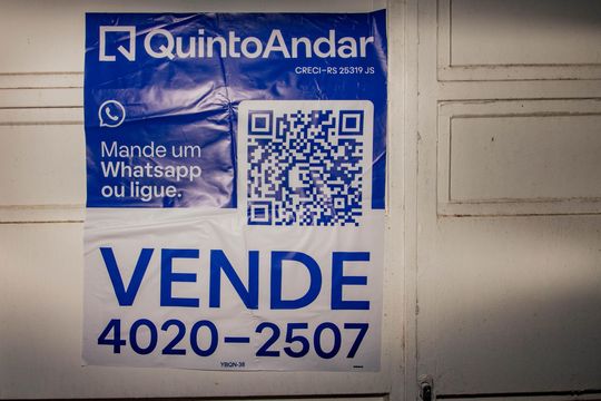 Plaquinha de casa à venda com 3 quartos, 120m² em Sarandi, Porto Alegre