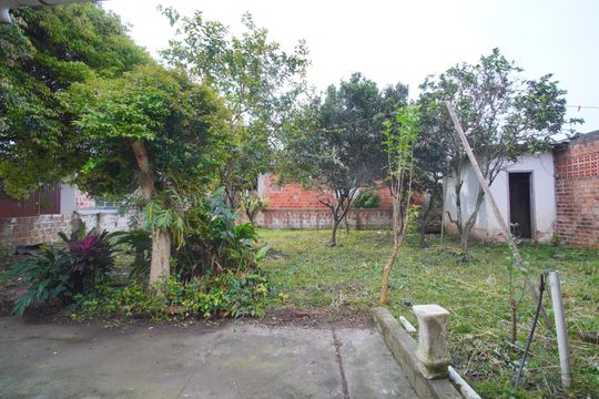 Quintal de casa à venda com 1 quarto, 525m² em Santo Afonso, Novo Hamburgo