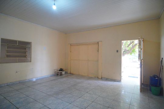 Garagem de casa à venda com 1 quarto, 525m² em Santo Afonso, Novo Hamburgo