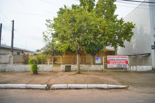 Fcahada de casa à venda com 1 quarto, 525m² em Santo Afonso, Novo Hamburgo