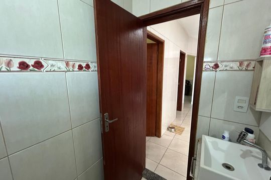 Banheiro de casa à venda com 2 quartos, 70m² em Abolição, Rio de Janeiro