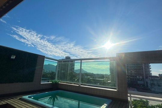 Cozinha de apartamento à venda com 2 quartos, 102m² em Recreio dos Bandeirantes, Rio de Janeiro