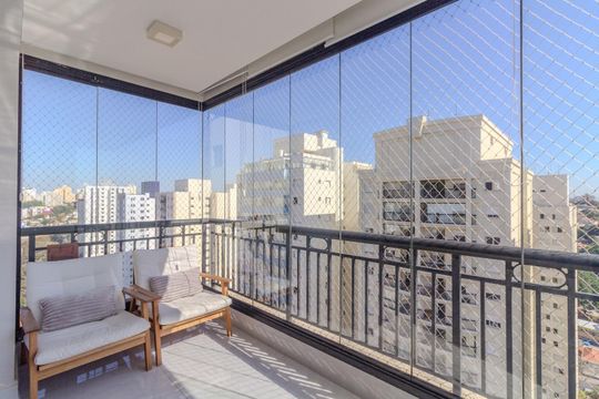 Apartamento à venda com 3 quartos, 143m² em Vila Ipojuca, São Paulo