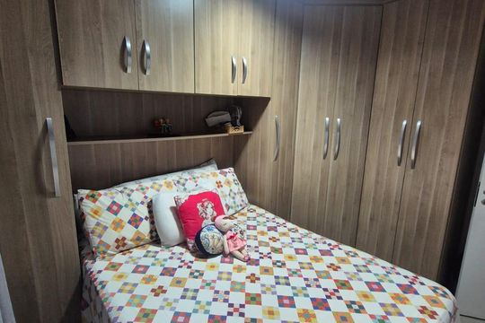 Quarto de apartamento à venda com 2 quartos, 50m² em Jardim Vila Formosa, São Paulo