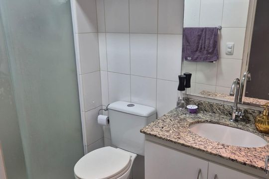Banheiro de apartamento à venda com 2 quartos, 50m² em Jardim Vila Formosa, São Paulo