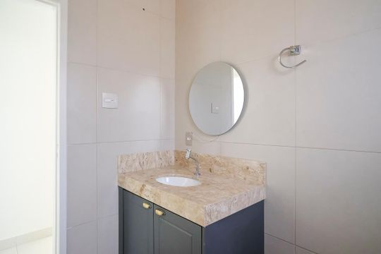 Banheiro  de casa à venda com 2 quartos, 200m² em Rudge Ramos, São Bernardo do Campo