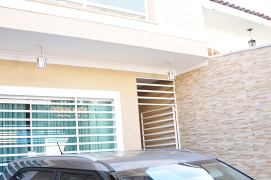 Garagem de casa para alugar com 3 quartos, 140m² em Limão, São Paulo