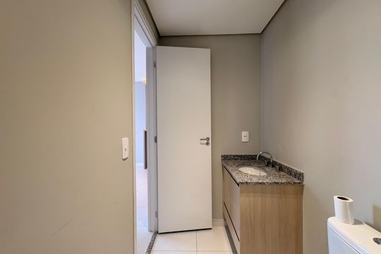 Banheiro de apartamento para alugar com 1 quarto, 38m² em Santa Terezinha, Santo André