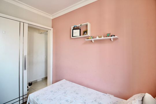 Quarto 1 de apartamento à venda com 3 quartos, 64m² em Vila Pierina, São Paulo