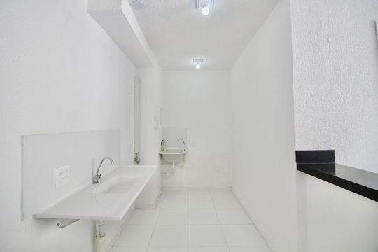 Cozinha de apartamento para alugar com 2 quartos, 33m² em Vila Silvia, São Paulo