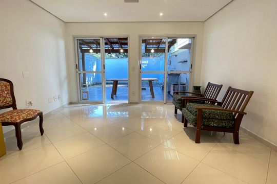 Casa de Condomínio à venda com 2 quartos, 107m² em Umuarama, São Paulo