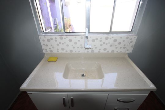 Cozinha de casa para alugar com 1 quarto, 40m² em Itaquera, São Paulo