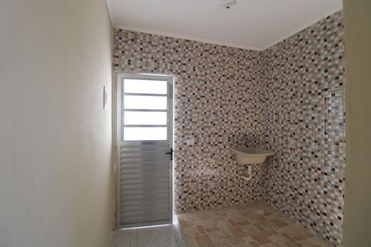 Lavanderia de casa para alugar com 1 quarto, 55m² em Jardim Toca, São Paulo