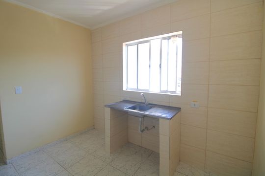 Cozinha de casa para alugar com 1 quarto, 55m² em Jardim Toca, São Paulo