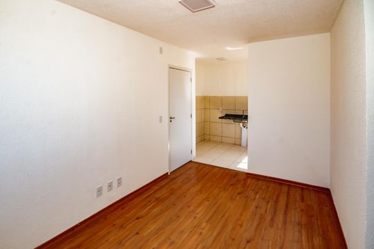 Apartamento à venda com 2 quartos, 44m² em Serra Dourada, Vespasiano