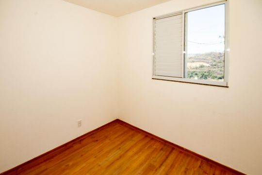 Apartamento à venda com 2 quartos, 44m² em Serra Dourada, Vespasiano