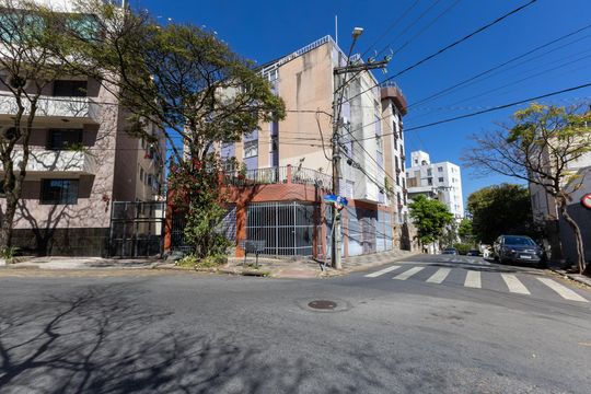 Fachada de apartamento à venda com 3 quartos, 77m² em Santo Antônio, Belo Horizonte
