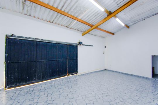 Garagem de casa para alugar com 2 quartos, 140m² em Jardim Paraiso, Guarulhos