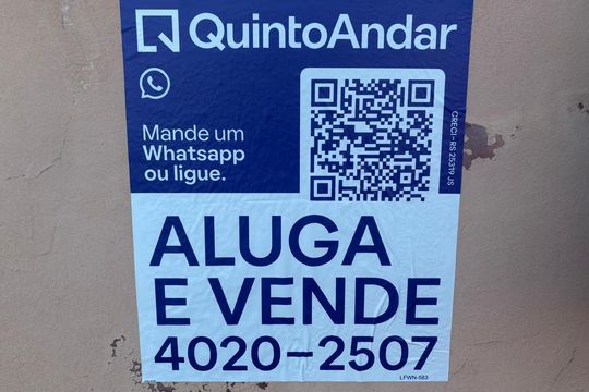 Plaquinha Instalada código LFWN-583 de apartamento para alugar com 1 quarto, 38m² em Humaitá, Porto Alegre