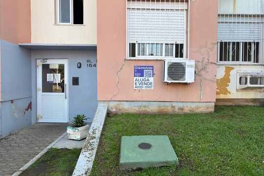 Plaquinha Instalada código LFWN-583 de apartamento para alugar com 1 quarto, 38m² em Humaitá, Porto Alegre