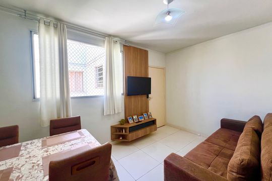 Apartamento à venda com 2 quartos, 45m² em Arvoredo, Contagem
