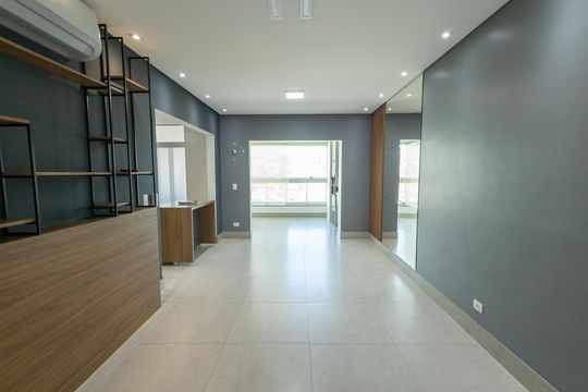 Apartamento para alugar com 3 quartos, 93m² em Centro, Jacareí