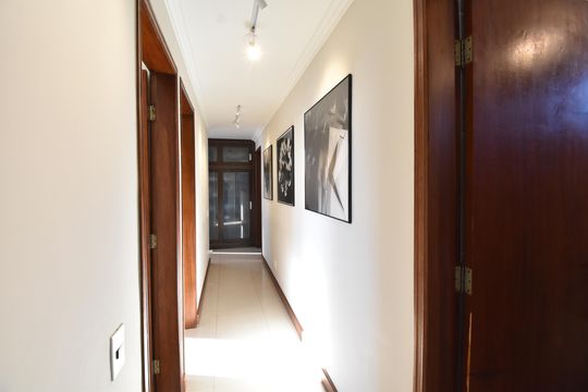 Corredor de apartamento à venda com 3 quartos, 154m² em Alto da Xv, Curitiba