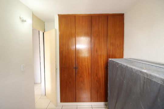 Quarto 1 de apartamento para alugar com 2 quartos, 55m² em Cidade Tiradentes, São Paulo