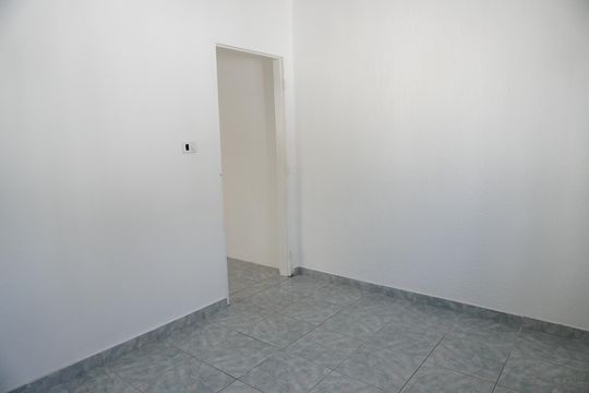 Casa para alugar com 1 quarto, 125m² em Jardim das Oliveiras, São Paulo