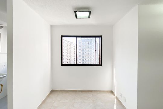 Sala de apartamento para alugar com 2 quartos, 38m² em Vila Campanela, São Paulo