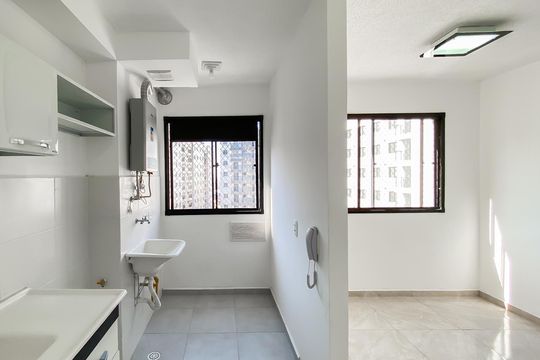 Cozinha  de apartamento para alugar com 2 quartos, 38m² em Vila Campanela, São Paulo