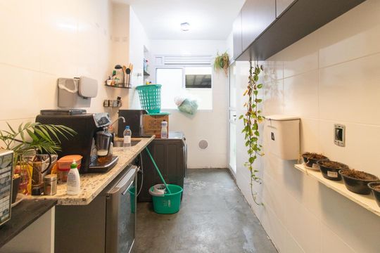 Cozinha de apartamento para alugar com 2 quartos, 75m² em Camaquã, Porto Alegre