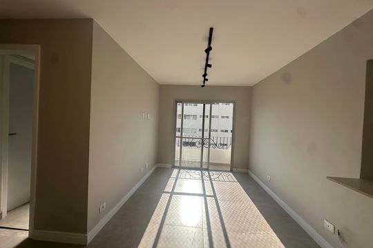 Sala de apartamento para alugar com 3 quartos, 68m² em Chácara Santo Antônio (zona Sul), São Paulo