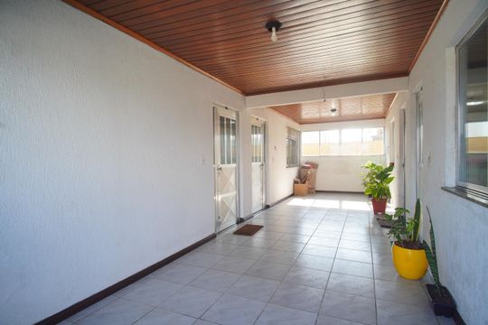 Entrada de apartamento para alugar com 2 quartos, 55m² em Vargas, Sapucaia do Sul