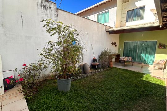 Casa para alugar com 4 quartos, 220m² em Castelo, Belo Horizonte